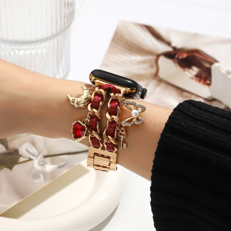 Watch strap Vintage Chanel-Style Ruby Heart Pendant Leather Chain Strap for Apple Watch All Series